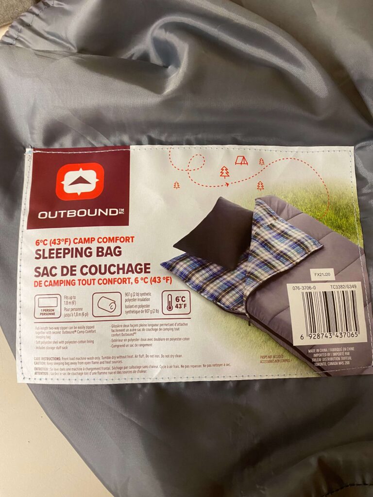 キャンプ用寝具　寝袋